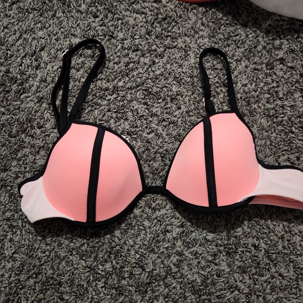 🥳FINAL SALE Victoria's secret bikini top